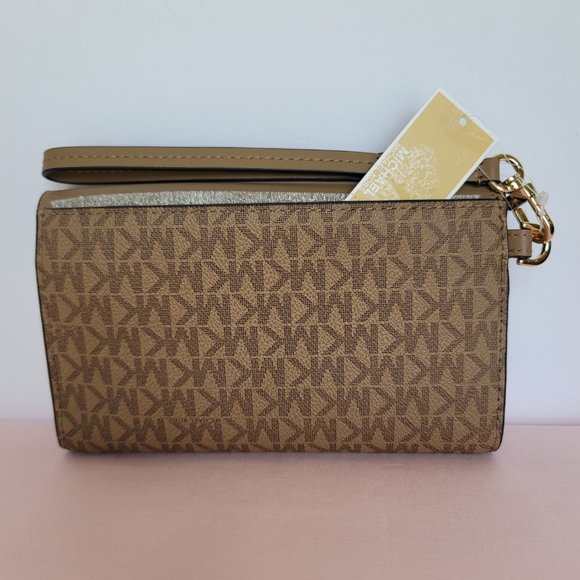 Michael Kors Jet Set Charm Signature Logo Colorblock LG Flap Phone Wristlet- ⭐ - Picture 7 of 16